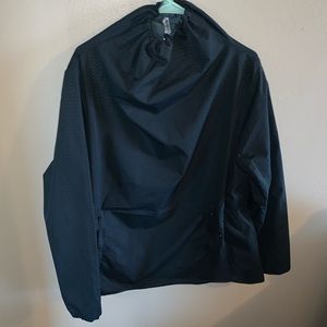 Water-resistant Pullover